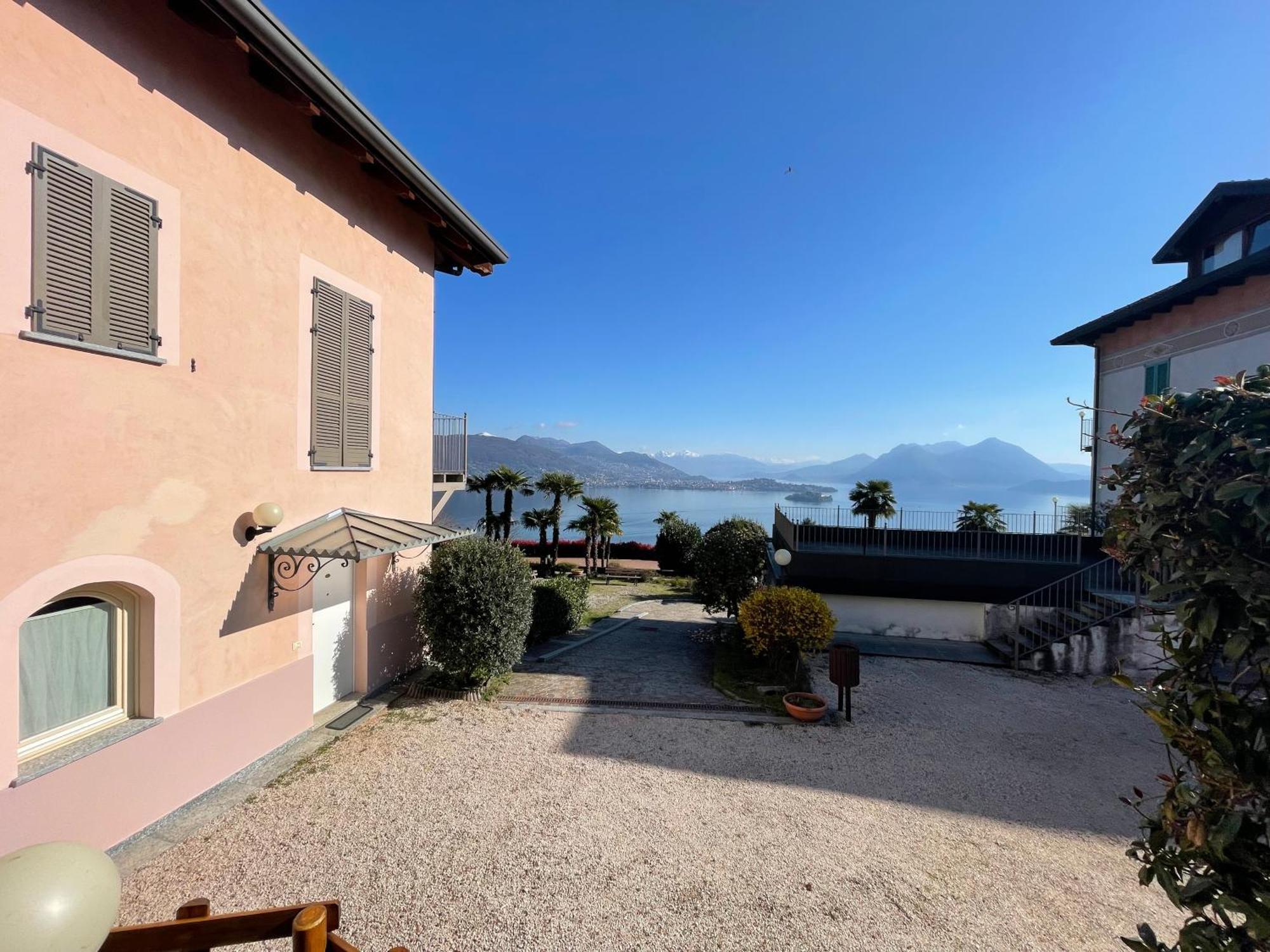 Rossana Apartment Lago Maggiore Baveno Exterior photo